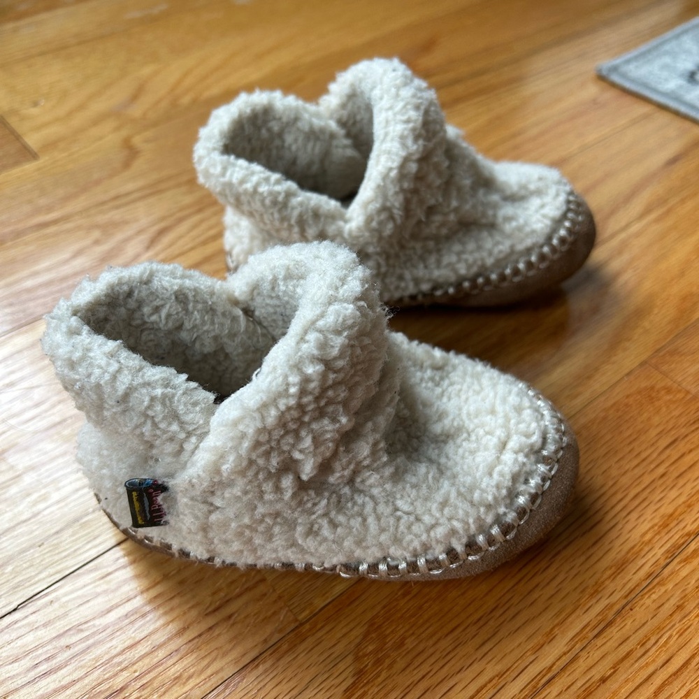L. L. Bean Cream Baby Booties